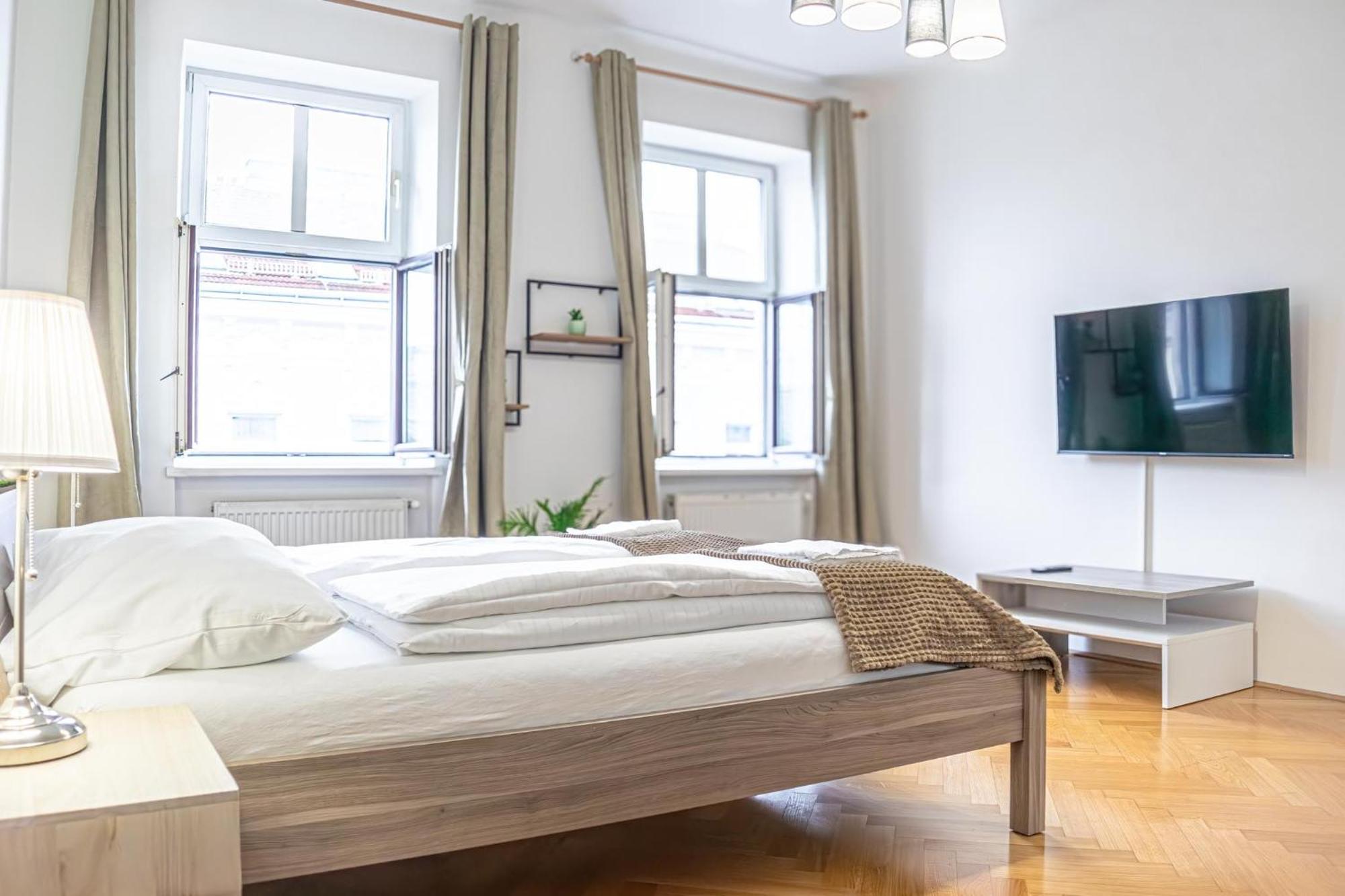 Comfortable 2Br Apt.-Near Wiener Stadthalle Bagian luar foto