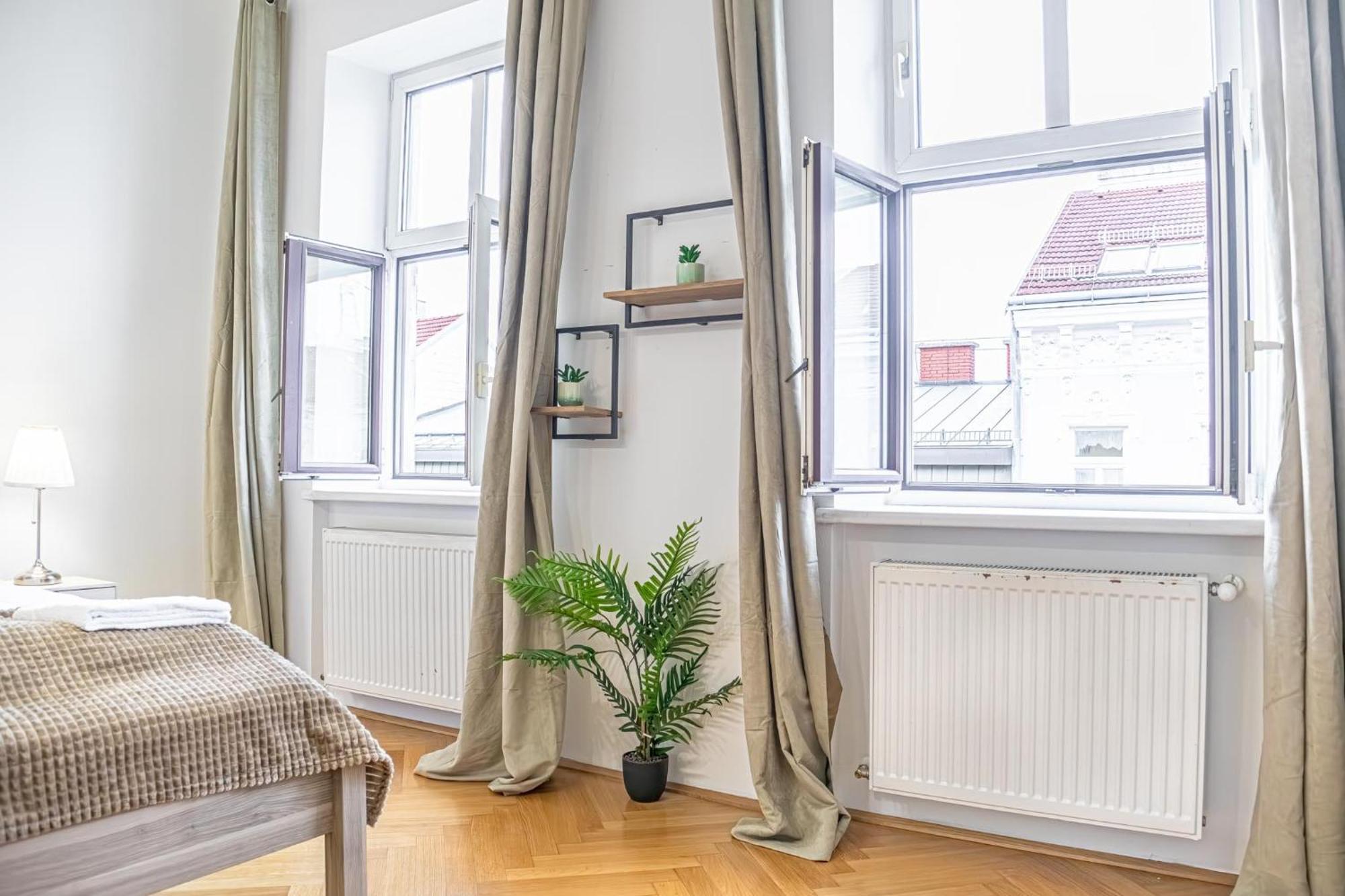 Comfortable 2Br Apt.-Near Wiener Stadthalle Bagian luar foto