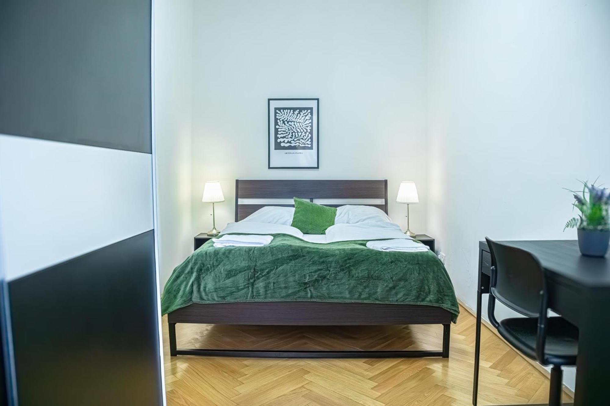 Comfortable 2Br Apt.-Near Wiener Stadthalle Bagian luar foto